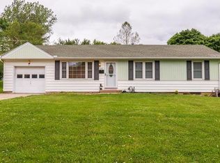 110 Crest Dr, Excelsior Springs, MO 64024