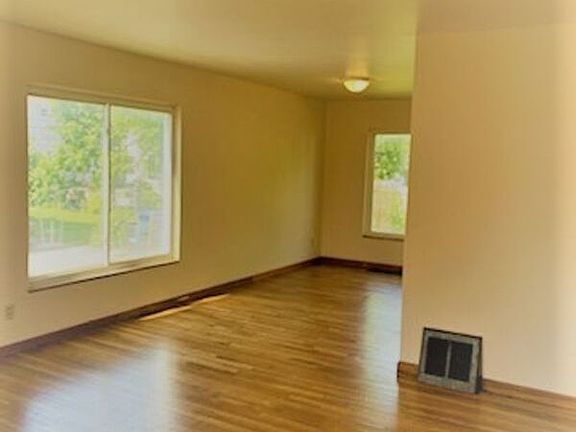 2nd image of 3341 Homecroft Dr