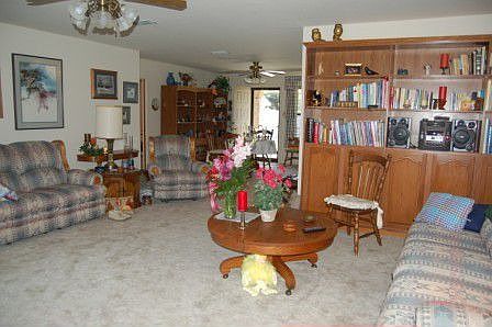 Spacious living room