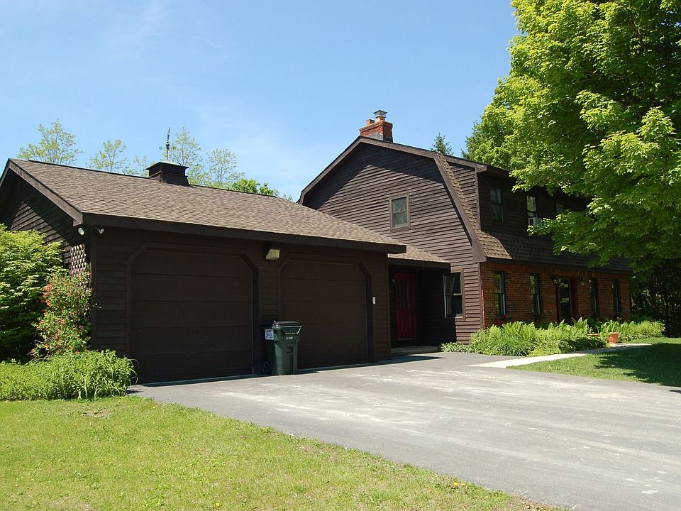 over sized 2 car garage w/ workshop
