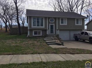 231 N Washington St, Auburn, KS 66402