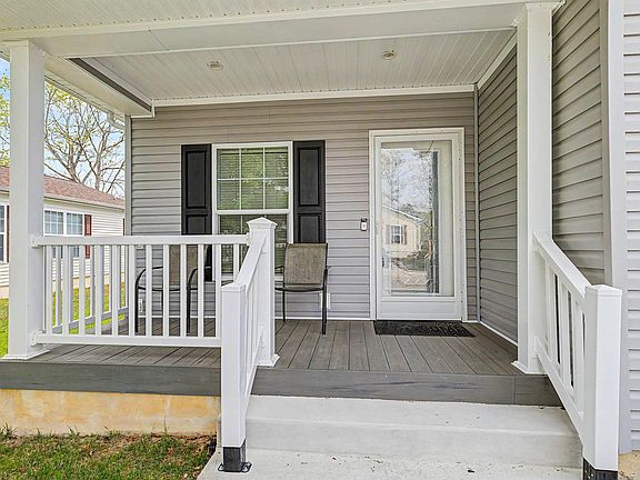 3rd image of 49 Dogwood Ln