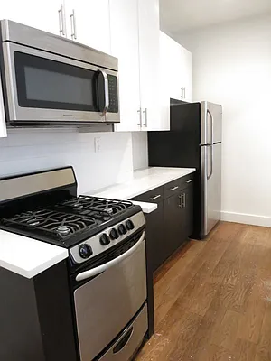 Rented by Bohemia Realty Group | media 17