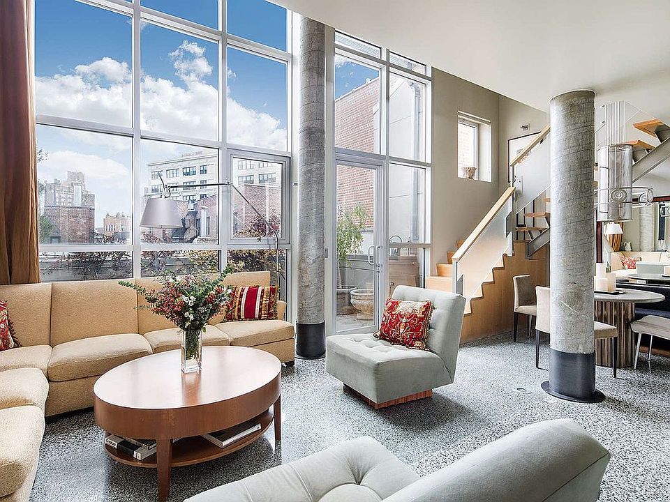 1st image of 300 W 14th St #Penthouse 502