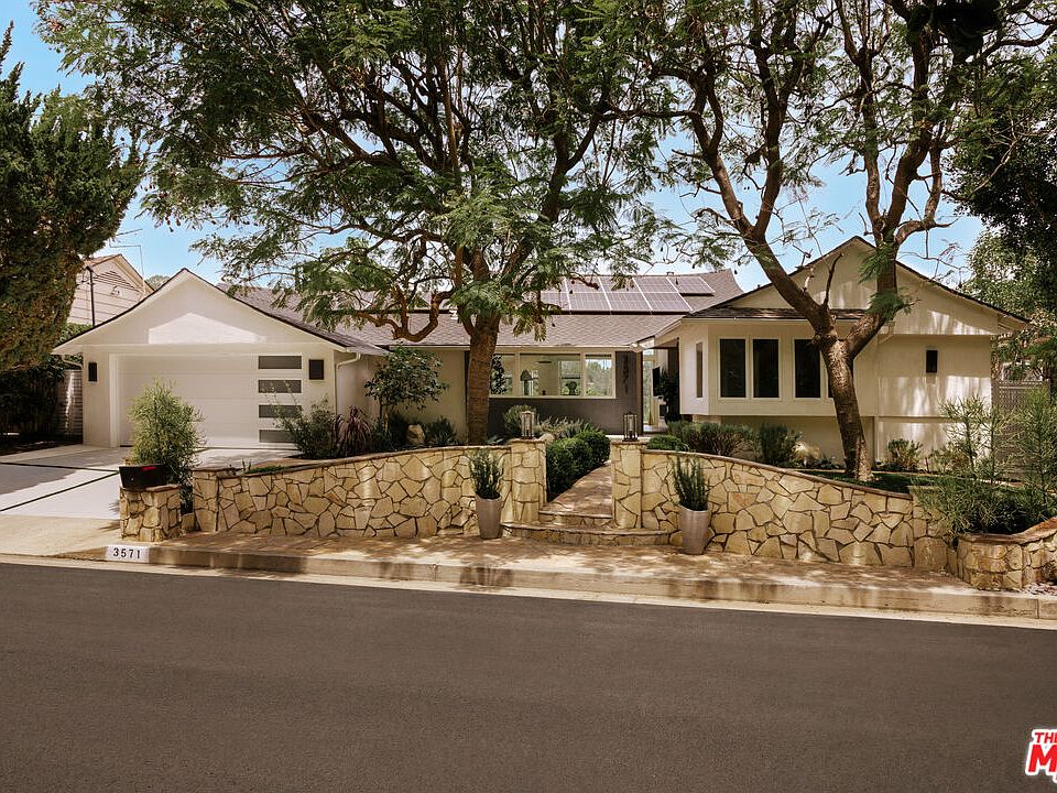 1st image of 3571 Willowcrest Ave