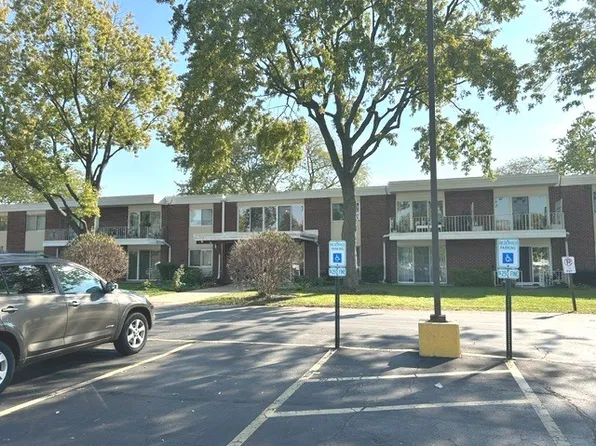 127 N Wolf Rd APT 58B, Wheeling, IL 60090