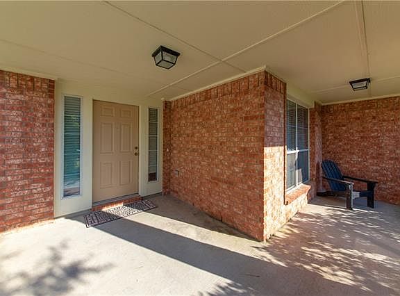 3rd image of 13509 Lyndon B Johnson St