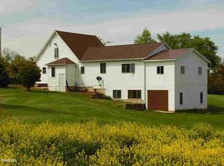 2149 N Mill Creek Rd, Scales Mound, IL 61075