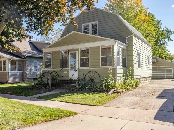 1023 W Commercial St, Appleton, WI 54914