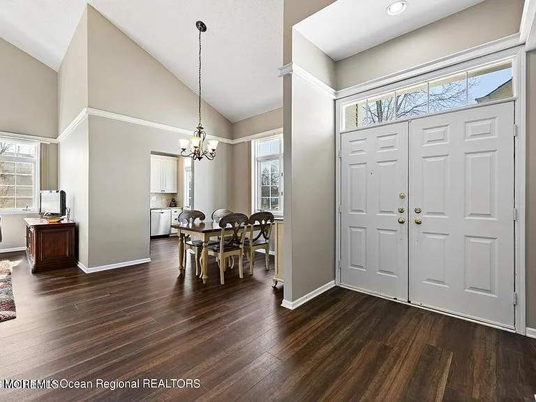 48 Rutland Ln — Photo 7