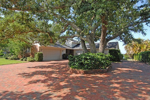 404 Riverside Dr, Melbourne Beach, FL 32951 | Zillow