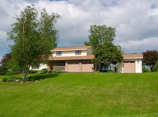 7 Bear Cir, Freeville, NY 13068