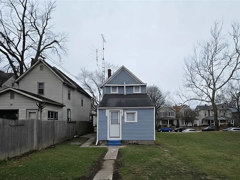 117 S 15th St — Photo 2