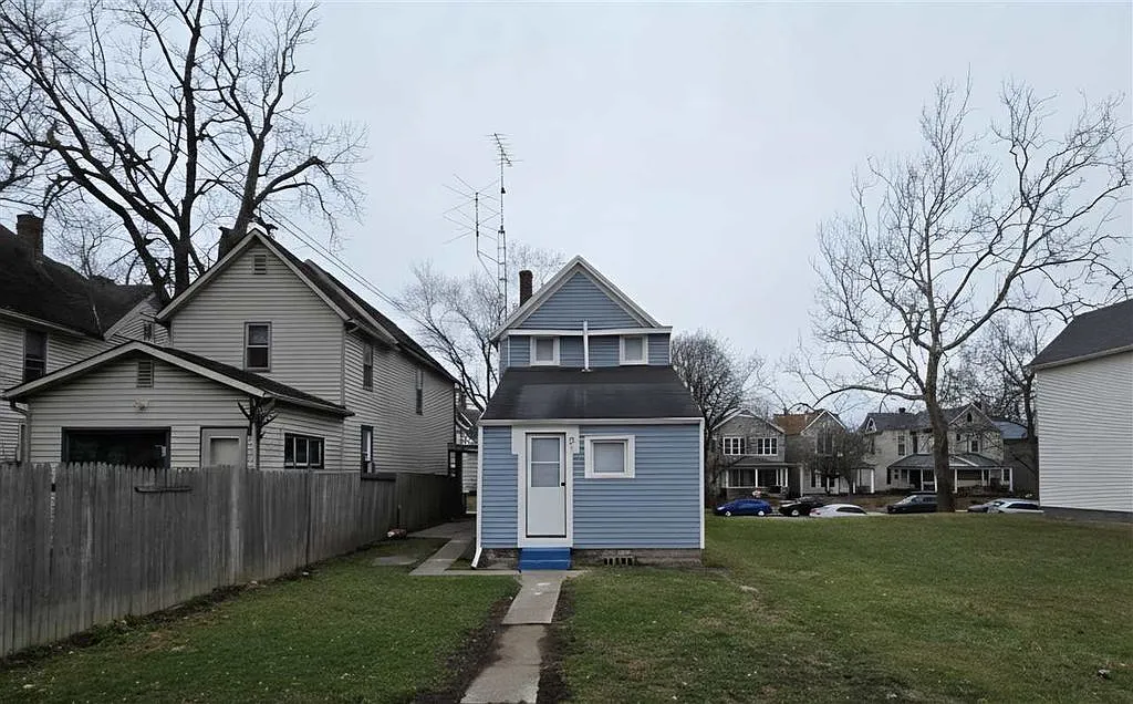 Building Photo - 117 S 15th St