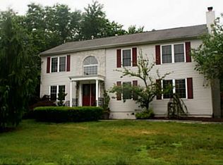 6 Dobson Rd, Old Bridge, NJ 08857