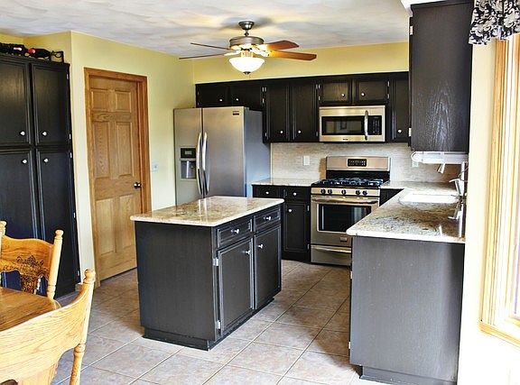 4th image of 5137 Wil Acre Dr