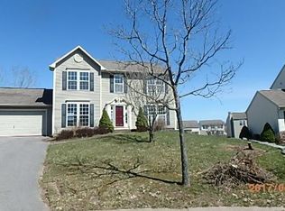 13 Knights Cir, Baldwinsville, NY 13027