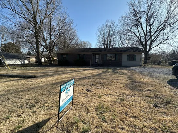 507 Millbrooke Dr, Hopkinsville, KY 42240