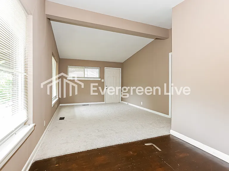 68 Belmont Dr — Photo 5