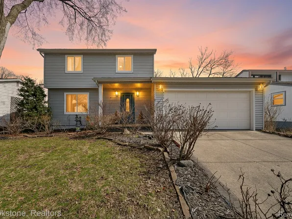 472 Westlawn St, Ypsilanti, MI 48197