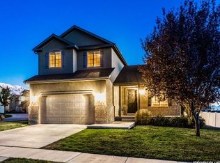 412 E Apple Grove Ln, Pleasant Grove, UT 84062
