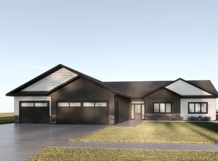 2923 Peach Tree Dr, Bismarck, ND 58504