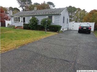 107 Rainbow Dr, Brick, NJ 08724
