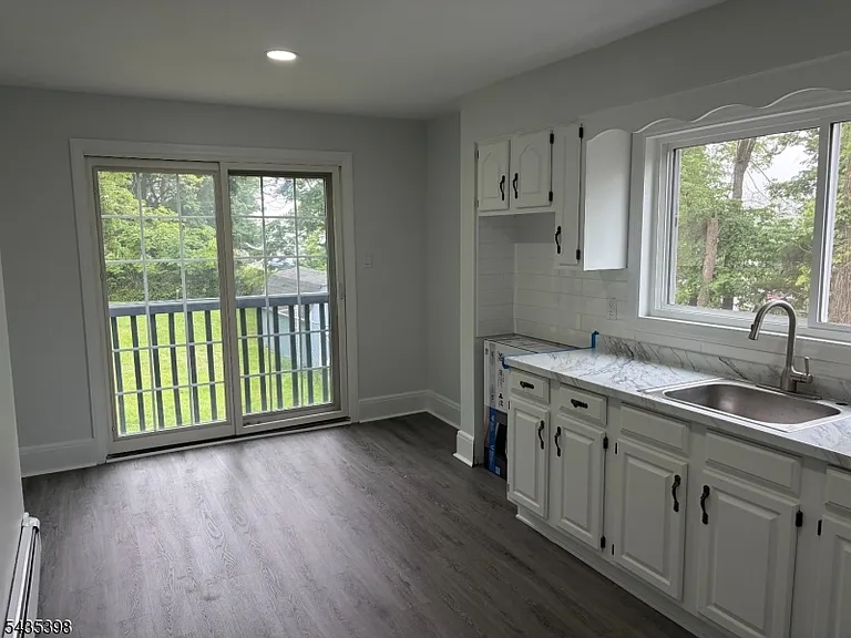 1104 Washington Ave — Photo 7
