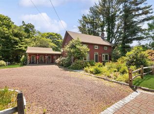 445 Landing Ave, Smithtown, NY 11787