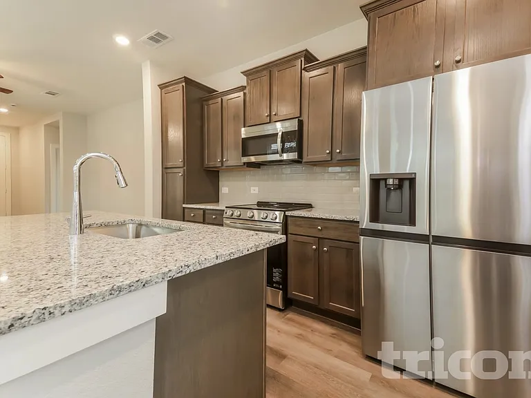 2580 Dulaney Dr — Photo 7