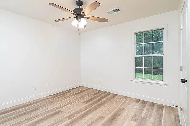 808 Deerfield Dr — Photo 9