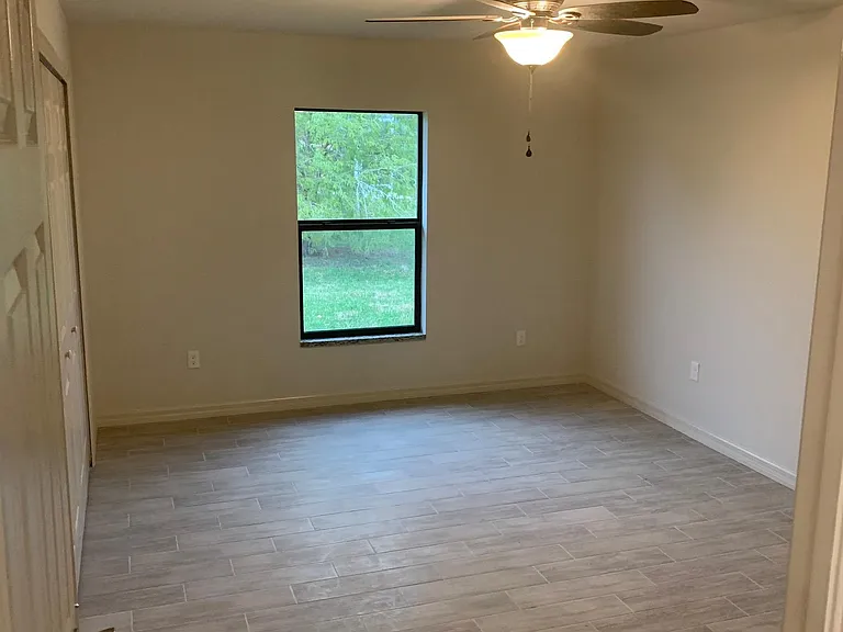 3533 SW 8th Pl — Photo 8