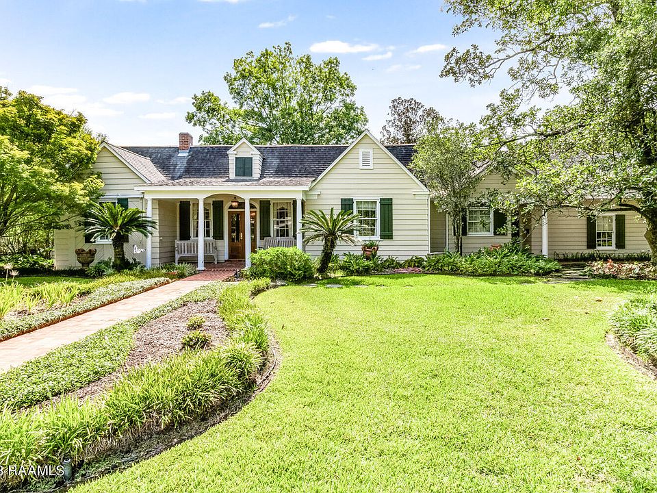 305 Lake St, Abbeville, LA 70510 MLS 23007152 Zillow