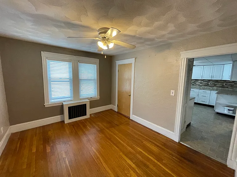 25 Hanover St #2 — Photo 8