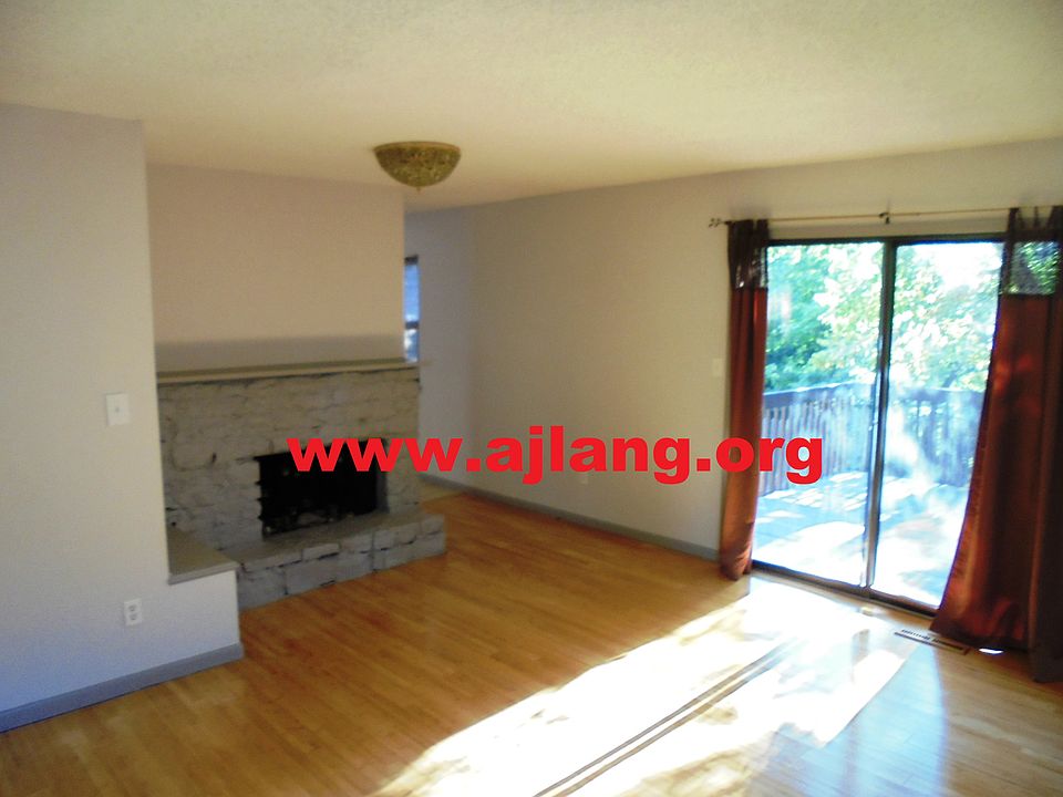 2nd image of 7614 Long St