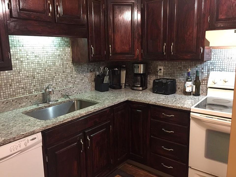 1st image of 610 S Franklin St APT F204