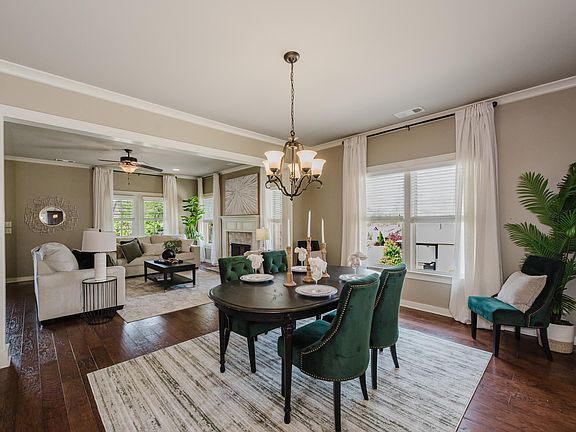 5th image of 3809 James Hill Cir
