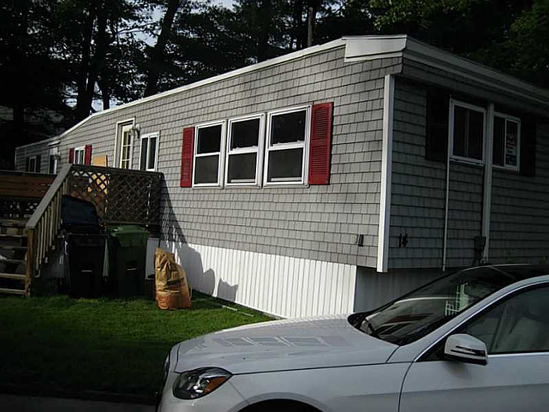 2nd image of 14 Helen Dr