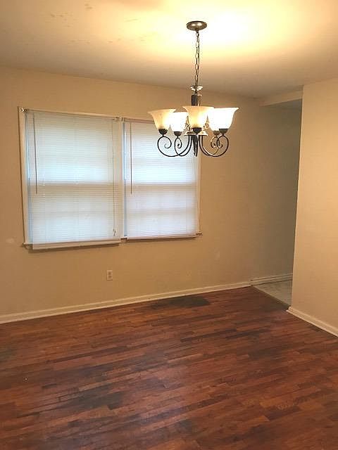 2nd image of 5209 Oak Ridge Ct