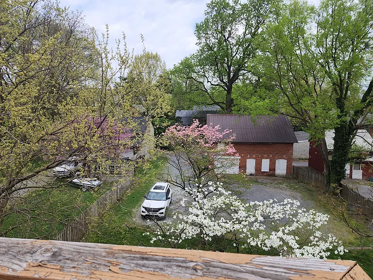 1113 E. King St. — Photo 18