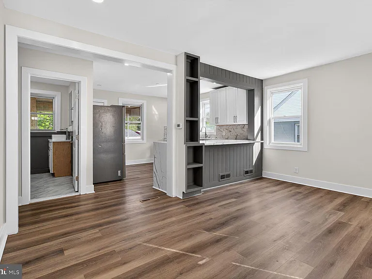 3303 Fairview Rd — Photo 6