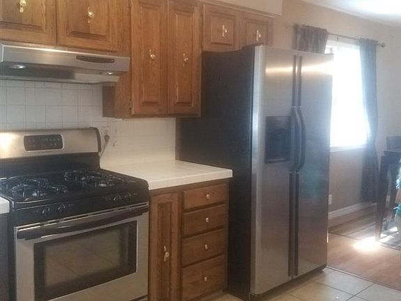 3rd image of 9607 Nina St