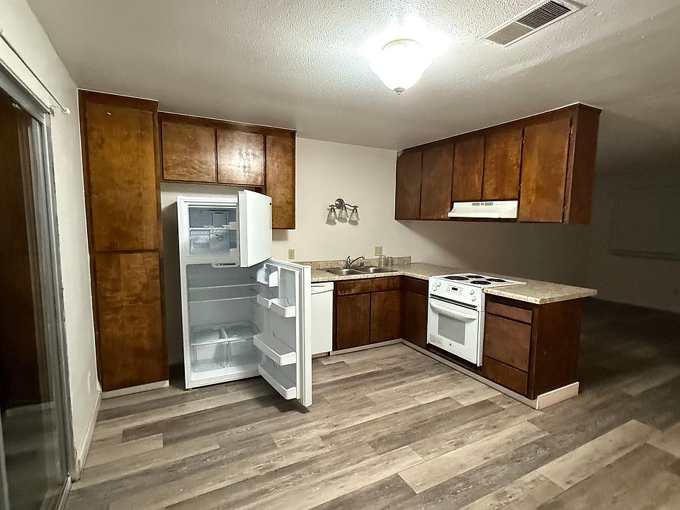1st image of 5075 Gaddy Ct #11