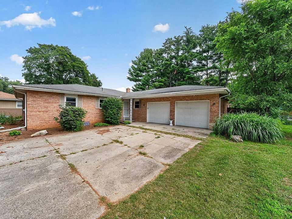 1st image of 55880 River Shore Ln