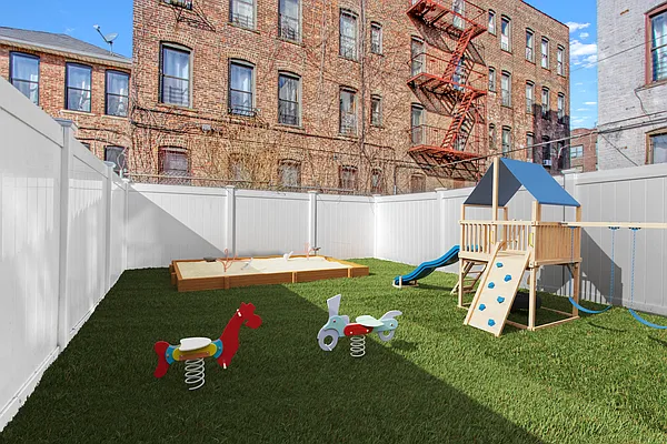 Sold by Douglas Elliman | media 22
