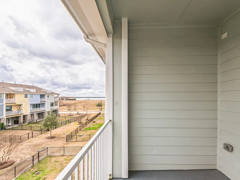 2716 Veranda Fls — Photo 1