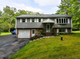 456 Crystal Lake Rd, Tolland, CT 06084