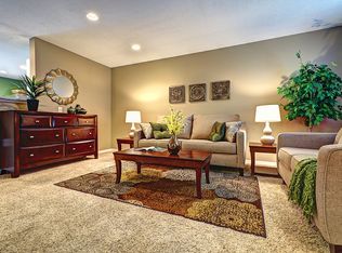 333 Douglasfir Dr, Blacklick, OH 43004