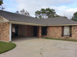 10854 Carmel Dr, Baton Rouge, LA 70818