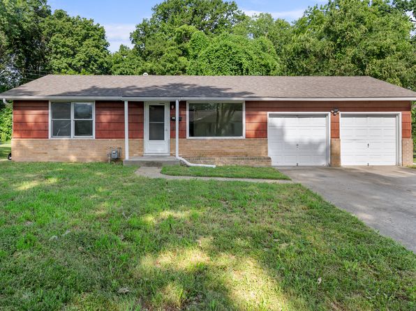 1110 S 45th Ter